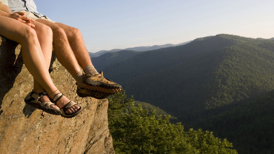 HikerCoupleFeet